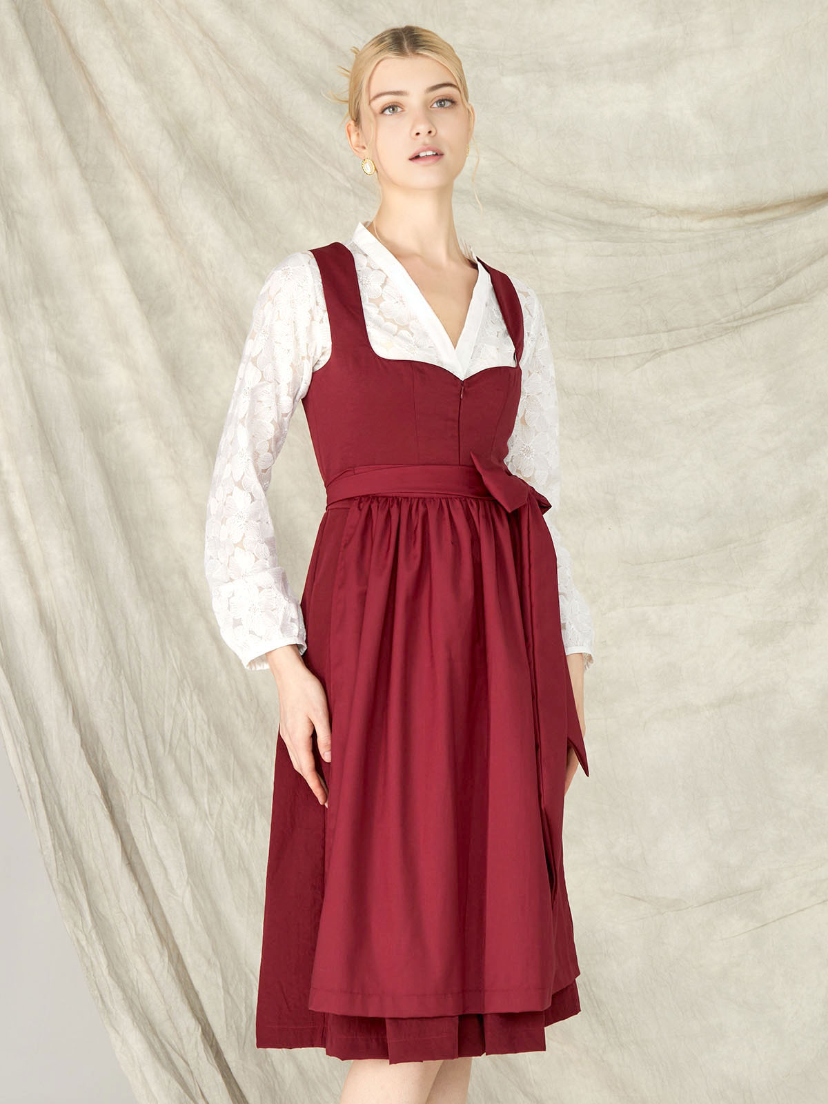 Dirndl-Bluse Langarm in Rot
