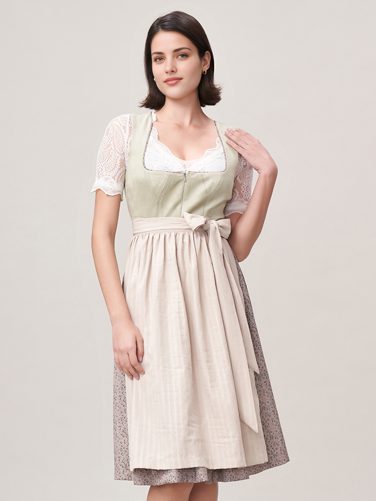 Dirndl in Brombeerfarbe – ein Highlight für jeden Anlass