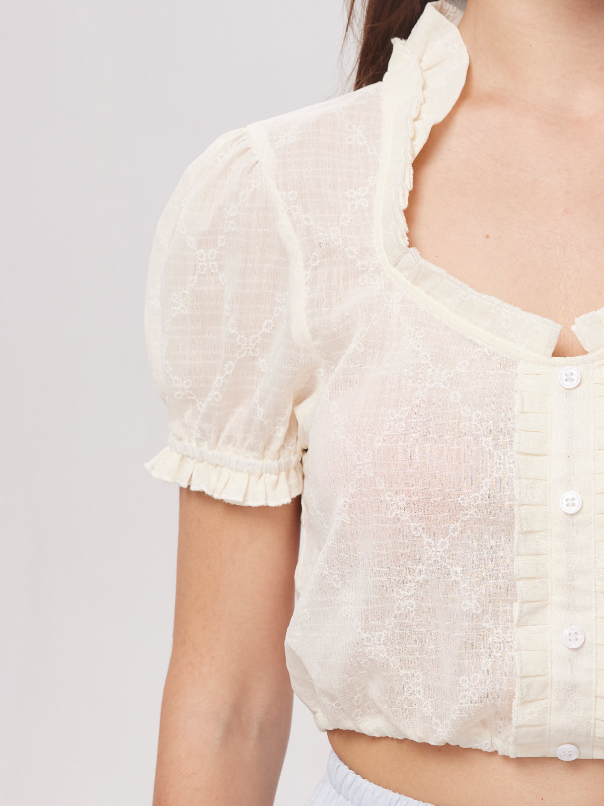 Dirndl Mintgrün mit weißer Bluse