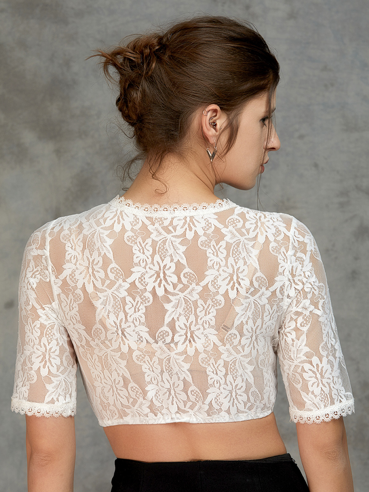 Dirndlbluse spitze hochgeschlossen