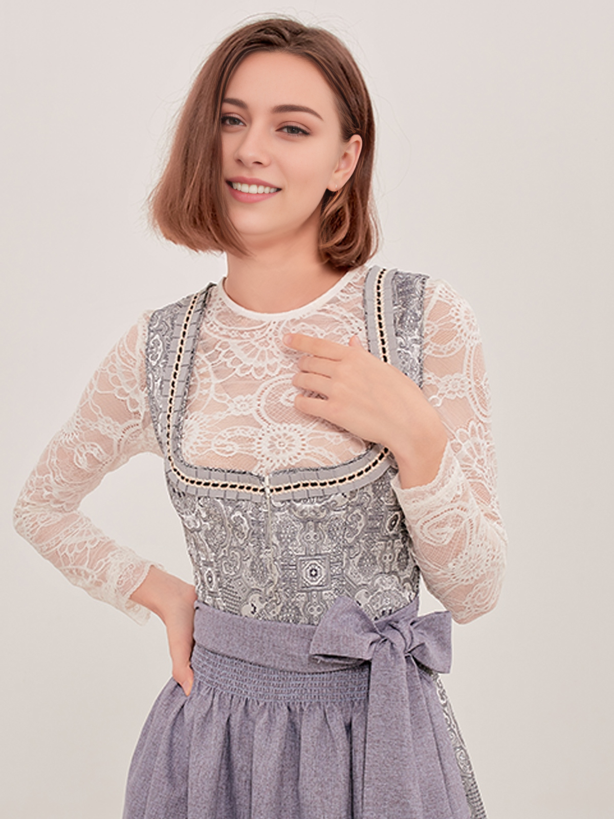 Dirndl Bluse Langarm Spitze in Grau