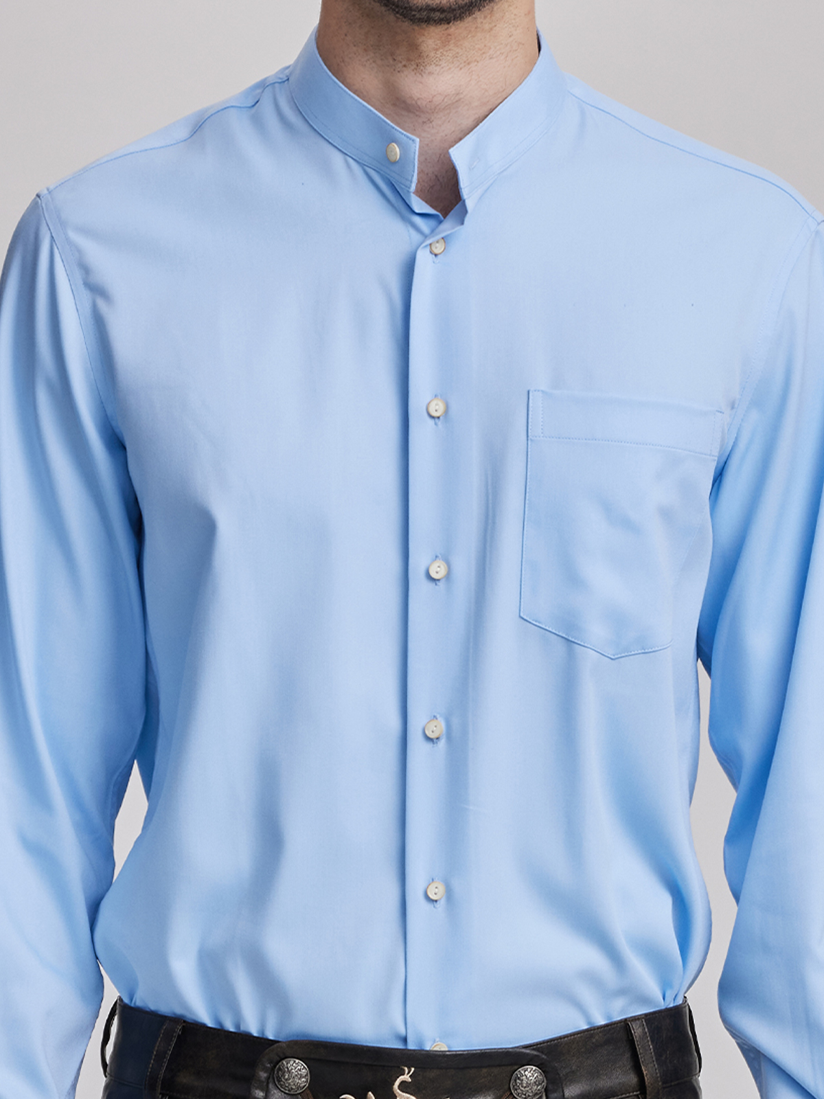 Dirndl zum Knöpfen in Blau