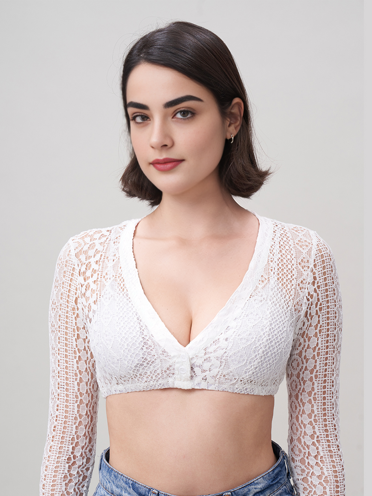 Gelbes Dirndl mit weißer Bluse