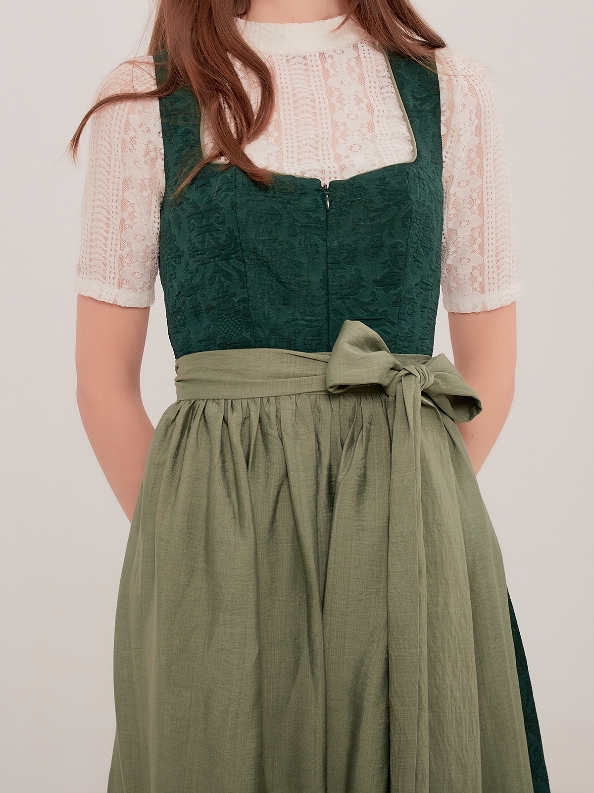 Dirndl Hellgelb in eleganter Ausführung