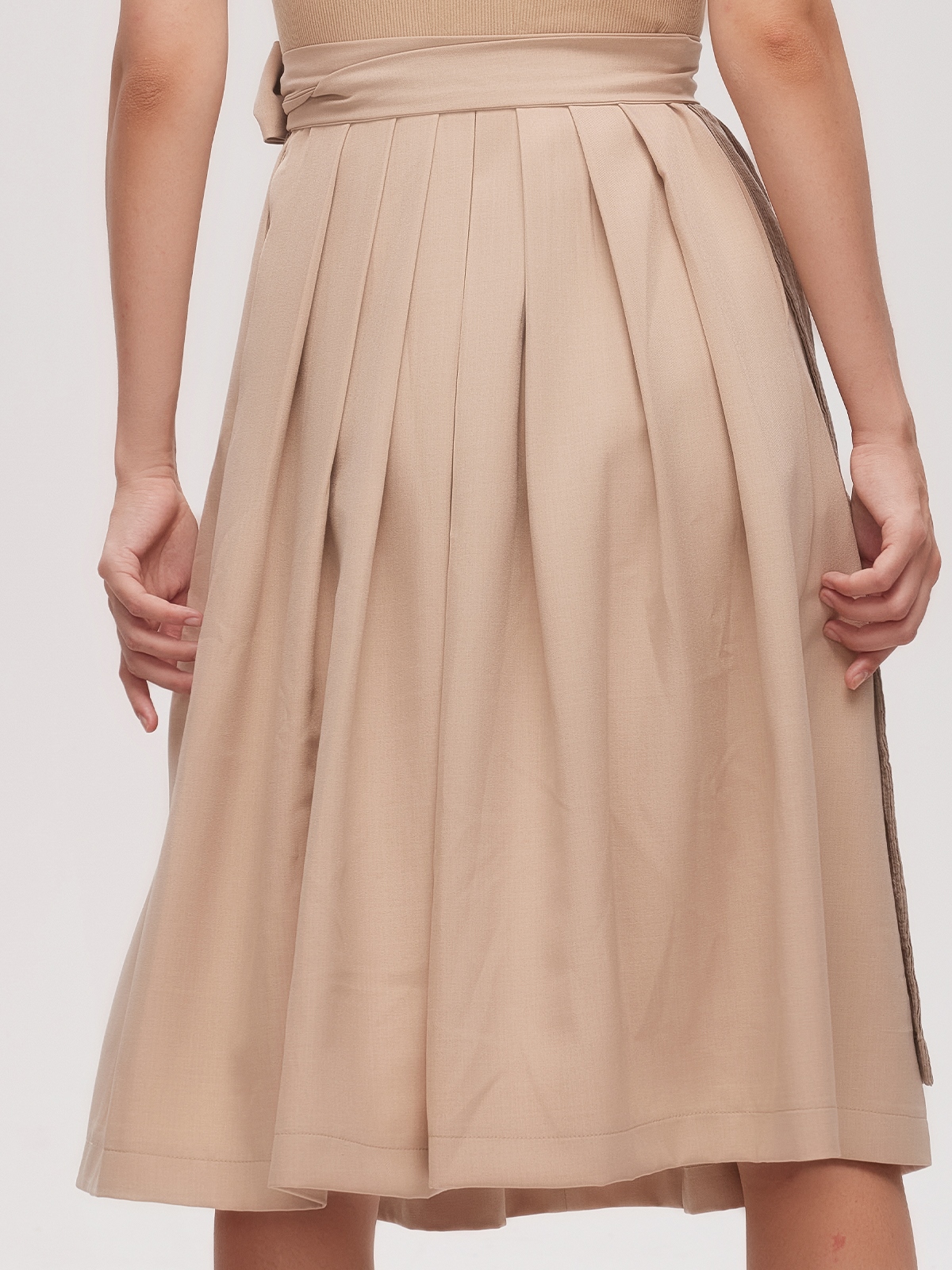 Dirndl Gelb Midi in eleganter Ausführung