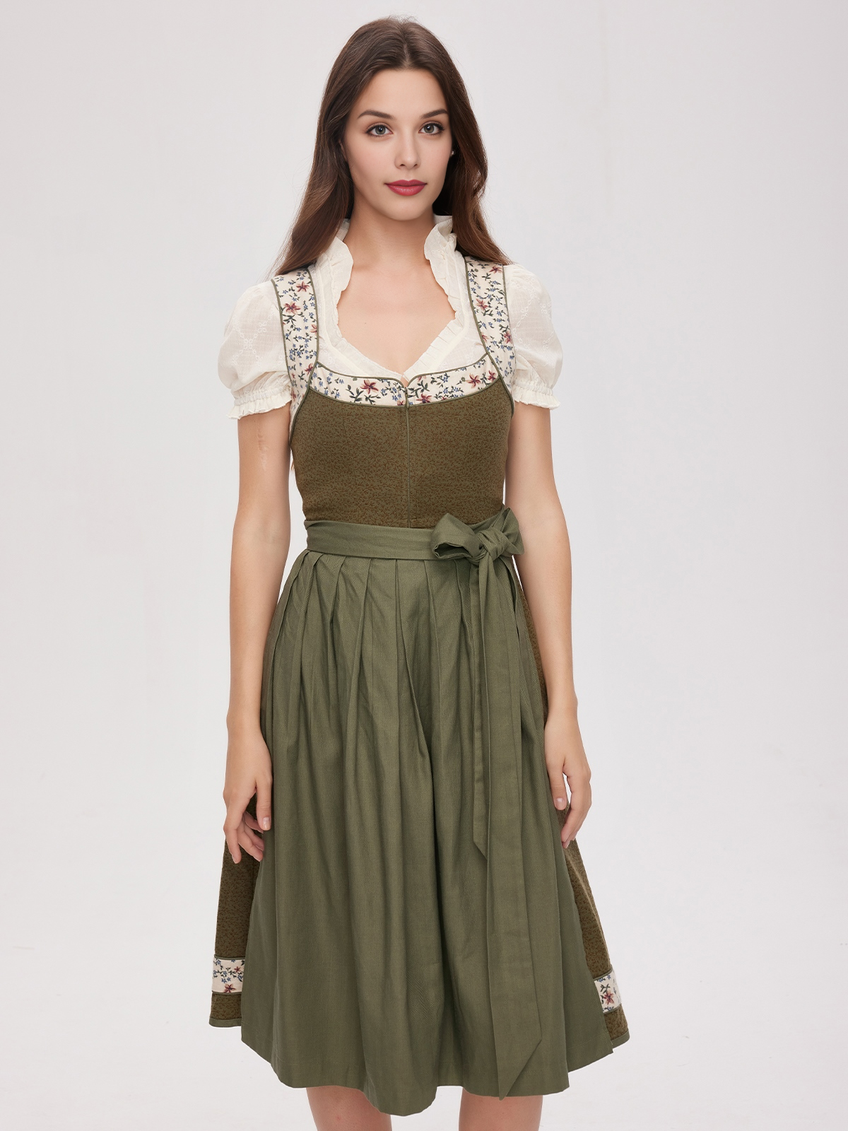 Schwarzes Dirndl mit grüner Schürze